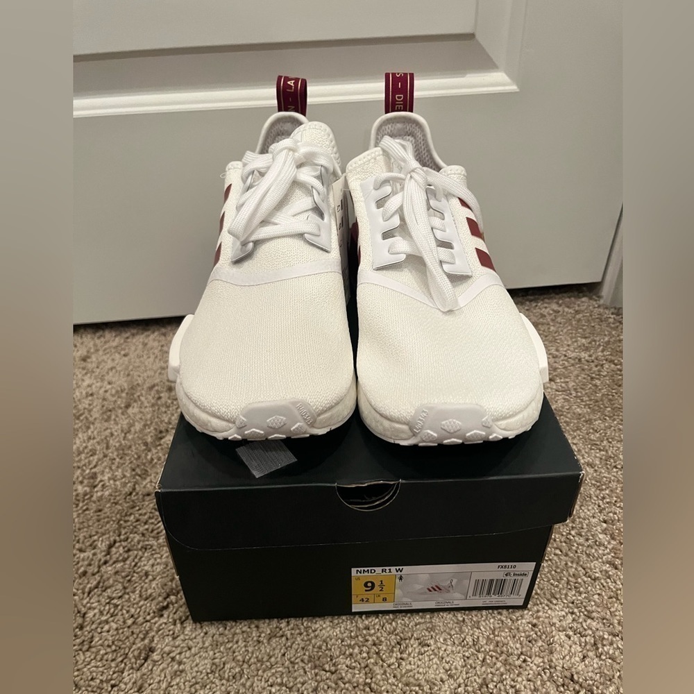 Adidas NMD R1 Her Studio White Floral Sneakers FX8110, Women's Size 9.5 - Picture 2 of 5